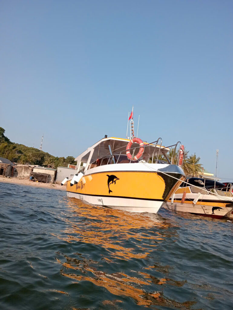 Open-Deck Speedboat for Large Group Island Tours in Phu Quoc, Vietnam